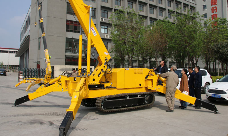 crawler spider crane